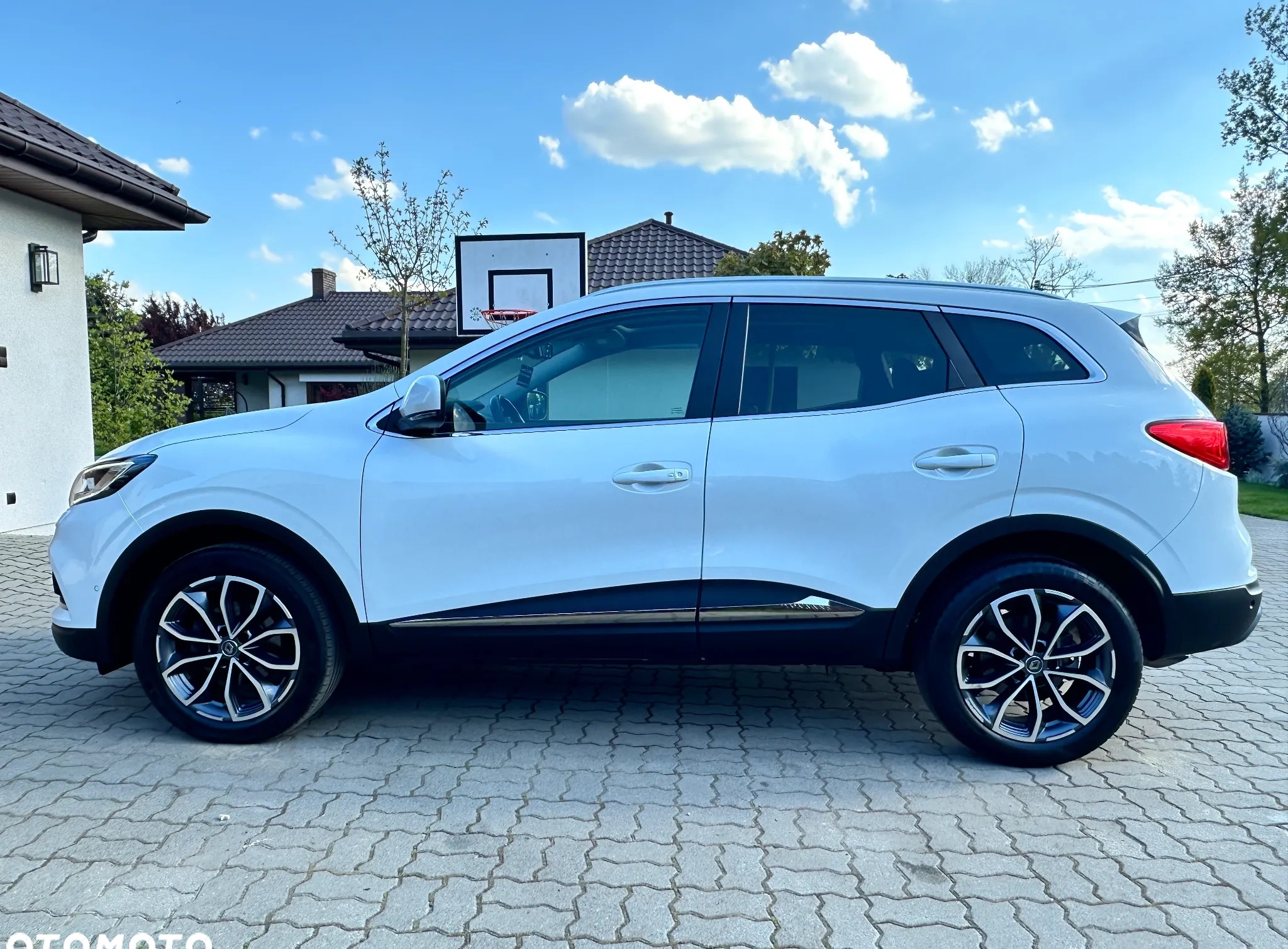 Renault Kadjar cena 83700 przebieg: 52273, rok produkcji 2020 z Płock małe 704